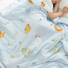 愛北鼻 秋冬幼兒園午睡被 1.4kg, 150 x 120cm, 藍獅恐龍，柔軟親膚，保暖舒適，可愛卡通圖案, 藍色