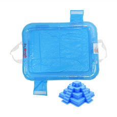 TUMBLING SAND 翻滾動力沙 移動充氣沙盤 Set, 附提把可折疊 海邊玩沙好幫手 附贈古蹟建築模型, 款式隨機, 1組