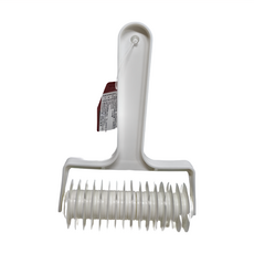 Cakeland 網狀派用滾輪刀 耐熱120°C 刀片至刀片外部尺寸約107mm 日本生產, 1支