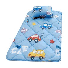 愛北鼻 幼兒園睡墊三件組,絲柔棉止滑款-星星嘟嘟車, 舒適透氣，輕巧易攜帶, 小枕頭30 x 40cm + 涼被120 x 150cm + 睡墊70 x 120cm + 睡墊厚度1~1.5cm, 藍色, 1入