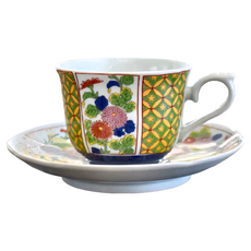 日本制 牡丹杯盤組 杯長12cm 杯寬9cm 杯高7cm 盤寬16cm 盤高2.5cm 滿水容量200mL 陶瓷材質, 1組, 單一顏色