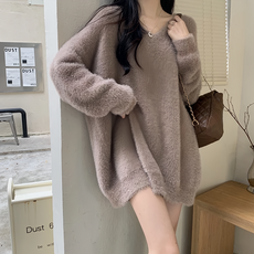 日常慵懶長版毛衣，V領，棉+聚酯纖維, 肩寬62cm x 胸寬54cm x 全長74cm x 袖長46cm, 卡其