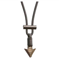 BASE 550 Orvar 箭頭求生頸鏈, 叢林迷彩色, 1個