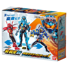 BANDAI 假面騎士GOTCHARD 蒸氣蝗蟲 + 壯烈滑板 + 螞蟻摔角手公仔套組 BT08386, 1盒