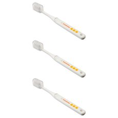 PiYOPiYO 黃色小鴨 攜帶幼兒牙刷 毛尖圓潤光滑 附保潔蓋, 顏色隨機, 1入, 3支