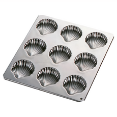 Cakeland 扇貝蛋糕模, 9格 鋼板 表面鍍鉻 日本製造, 248 x 254 x 15mm, 1個