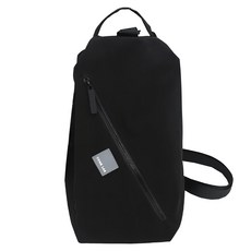 E.City 百搭立體長筒多用挎包 尼龍材質, 38 x 14 x 12cm, 黑色