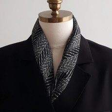 Vavisoo 小巧托尼人字紋圍巾