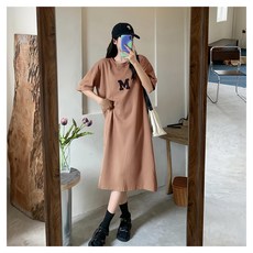 慵懶寬鬆M字長版連身裙, 肩寬57cm 胸寬57cm 袖長19cm 全長106cm, 材質: 棉+聚酯纖維, 2XL, 棕