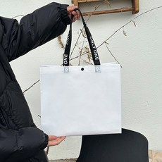 선물 복장 쇼핑백 부직포 손잡이 포장봉투 고퀄리티 화이트 버튼 선물봉투, 25개, 흰색 공백