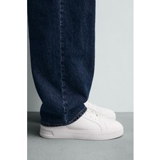 ZARA 자라 단색 볼륨 스니커즈 - 화이트 NMC951 DMN167