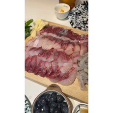 자연산 제철 보리숭어회 필렛 300g 가숭어 숭어 밀치회, 1세트, 숭어회300g+도다리회250g