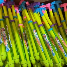 抽拉式水槍 潑水節兒童玩水玩具, 1個, 顏色隨機, 顏色隨機