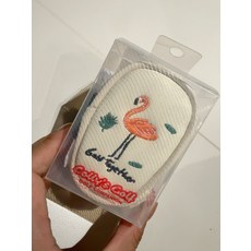 高爾夫球包掛飾 刺繡款 附兩顆球三根Tee, 如圖所示