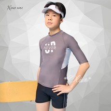 小薇的店 台灣製沙麗灰白配色英字圖流行男童中大童五分袖二件式泳裝，台灣製造舒適親膚，時尚設計，特價優惠中