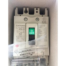 三菱 無熔絲開關 NF63-SV 3P, 1個