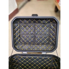 GIVI DLM46 機車漢堡箱內襯, 上內襯