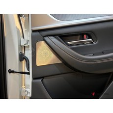 MAZDA CX-60 專用喇叭框蓋，提升車內音響裝飾質感，精準貼合設計，安裝簡單方便, CX-60,白金喇叭框蓋, 白金、黑鈦