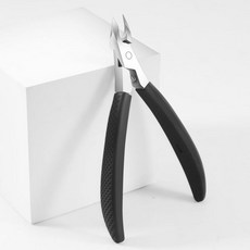 Diesisa 큐티클 트리머 4mm 턱 매우 날카로운 실리콘 손잡이가 있는 손톱용 클리퍼 미끄럼 방지 전문가용 스틸 커터 각질 제거기 스테인리스 제거 도구, Black, 1개