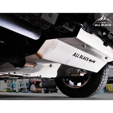 黑四驅ALL BLACK 獨家研發 全不銹鋼三片式底護板 HILUX 專用 底盤保護 越野升級, 1個, 前底護板(無降座)