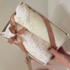 아가방 베이비페어 신생아 배내가운 우주복 무형광 면 꽃무늬 배내복 출산 선물세트 쇼핑백포함 신생아 병원갈때 입는 외출복 추천