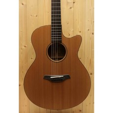 Furch BluePlus CMGC 捷克手工民謠吉他，手工製作，音色卓越，演奏舒適, 1個