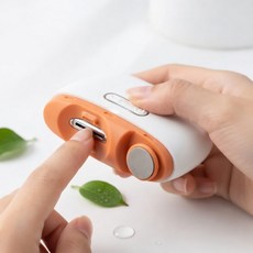 꼼수창고 충전식 자동 전동 손톱깎이 네일 정리 세트, 1개, 화이트 1개, 화이트