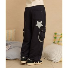 [와이케이] 카고 아플리케 스웨트팬츠 네이비