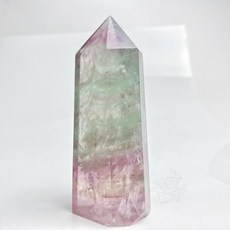 мσσи_нασ 橘17 螢石柱 綠螢石 粉螢石 彩虹光 粉紫 冰綠 櫻花粉 千層 淡水綠 紅藤紫色, 1個