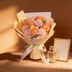 ins韓版香皂花束送女友閨蜜520情人節母親節伴手禮生日禮物手捧花, (禮袋+燈串+賀卡), 香檳色