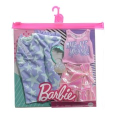 Barbie Fashions 2팩 의류 세트 의상 인형 2개 별 프린트 드레스 핑크 무지갯빛 스커트 그래픽 탱크 및 액세서리 만 3~8세 아동용 선물 162197, Barbie Fashions 2팩 의류 세트, 의상 인