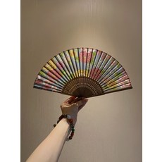 花卉真絲摺扇 復古綻放 6寸 鏤空竹扇骨, 如圖所示, 1個