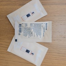 Relove私密衣物蛋白酵素去漬抑菌手洗精(小蒼蘭與英國梨) 4ml, 小蒼蘭與英國梨, 1個