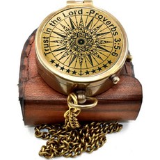 “주님을 신뢰하라” 빈티지 황동 나침반과 체인 및 가죽 케이스 | 수제 항해용 포켓 나침반 남녀 모험가 여행자 생일 선물 크리스마스