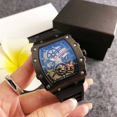 酒桶型鏤空機械腕錶 雙弧面硅膠錶帶設計, 黑, 1個