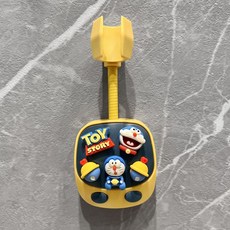 《小日子家居館》卡通 花灑支架 免打孔 創意 家用 浴室淋浴噴頭底座固定神器 萬嚮可調節, 黃toy正坐叮噹機器貓兩小鈴鐺