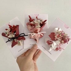 Flora Flower 紅粉色系內卡式乾燥花卡片 盒裝精美禮物 生日情人節母親節畢業紀念日, 1個, 右邊款式