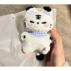 桃園出貨-seventeen hoshi 權順榮 奶糖虎玩偶小老虎掛件棉花娃娃帶口水巾