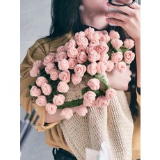 손뜨개 담요 블랭킷 뜨개 코바늘 재료 카네이션 뜨게꽃 핑크 + 베이지화이트 로즈 약75cm, 브라이트레드 + 크림화이트 로즈 약90cm