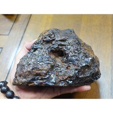 能量礦石 泰國彩虹流鐵護身符 力泥、鎳萊原礦研磨 重2052公克, 1個