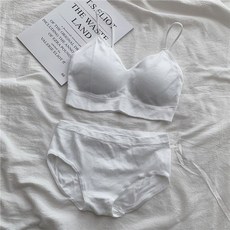 【台灣發貨】少女套裝運動美背內衣女無鋼圈透氣舒適套裝美背少女細 吊帶裹胸套裝 運動內衣套裝肩帶薄海綿內衣 內檔抑菌內褲