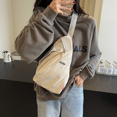 胸包男女時尚新款休閒大容量斜背包單肩包輕便通勤耐磨防盜防潑水多隔層隨身手機包, 白色