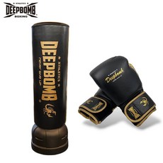 古川小夫 DEEPBOMB 直立靶家庭組合：直立式沙包、黑金拳套，在家運動健身首選, 加購5包石頭(100公斤)