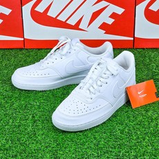 [국내매장] 나이키 운동화 코트 비전 로우 스니커즈 여성 남성 발편한 신발 JCUBE 키링증정