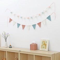 DECOTONIK 素面皮革 + 柔軟毛球裝飾掛旗組, A款