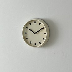 무디 미니 무소음 벽시계, 버터