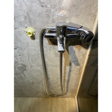 淋浴龍頭 附手持蓮蓬頭 加壓設計 精密陶瓷閥芯, 1個