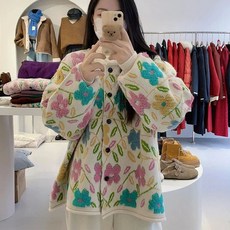 러블리 니트 가디건 버튼 루즈핏 여성 일본풍 간절기 b2 빈티지 라운드넥