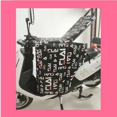 전기 자동차 윈드쉴드 커버 겨울철 오토바이 방한 보호 플리스 안감 두꺼운 PU 가죽 허리 오토바이 방한보호대 무릎 패드 따뜻한 배터리 오토바이 방한 방풍 커버 오토바이 전신방한, 허리보호 알파벳 바람막이 이불