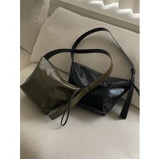 쏘울백 / 크링클 벨트 가죽 크로스백 (2color)